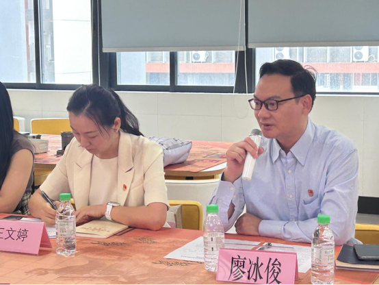 党性铸魂启新程,殷切寄语映初心——数字商贸学院学生党支部召开支部党员大会暨毕业生党员离校教育3.png 党性铸魂启新程,殷切寄语映初心——数字商贸学院学生党支部召开支部党员大会暨毕业生党员离校教育3.png