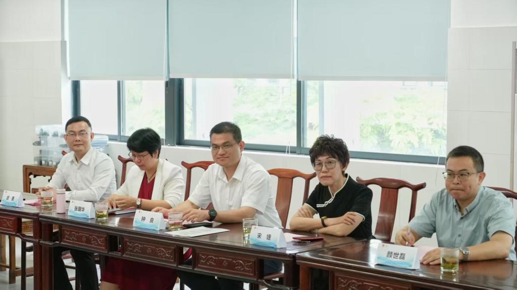 广州市青年马克思主义者教研共同体(科教城片区)成立活动在我校举行4.jpg 广州市青年马克思主义者教研共同体(科教城片区)成立活动在我校举行4.jpg