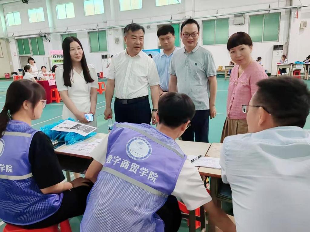 数字商贸学院2025届毕业生离校工作圆满完成3.png