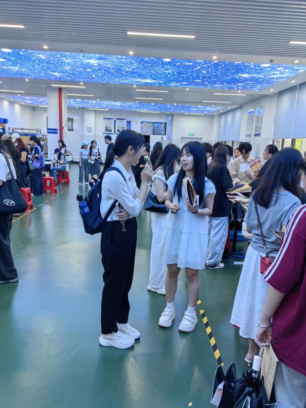 数字商贸学院2025届毕业生离校工作圆满完成6.png