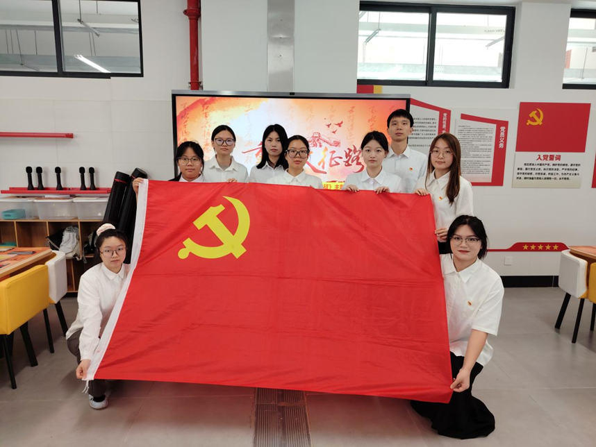 重温长征路，共铸红色魂 ——数字商贸学院学生党支部开展长征沙盘体验主题党日活动3.png