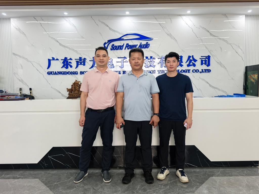 深化产教融合 共育产业人才 ——广州城市职业学院数字商贸学院赴肇庆、佛山企业考察座谈1.jpg