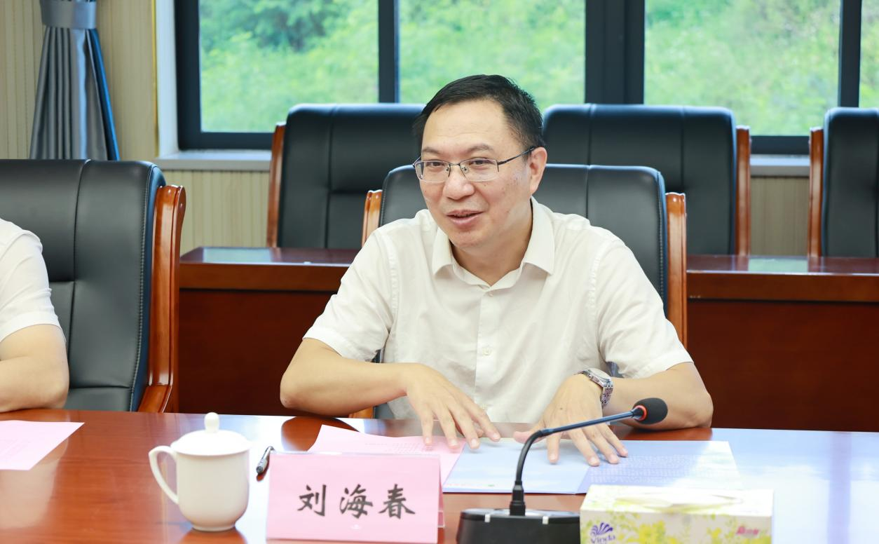 韩山师范学院领导到我校开展调研交流5.png 韩山师范学院领导到我校开展调研交流5.png