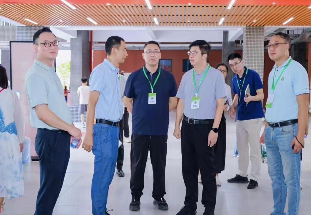 迎新聚力乘风起,携手赋能启新篇 ——数字商贸学院2025级迎新工作圆满完成1.png 迎新聚力乘风起,携手赋能启新篇 ——数字商贸学院2025级迎新工作圆满完成1.png