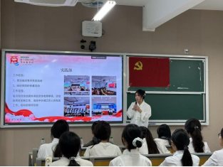 数字商贸学院党员服务站召开2025-2026学年第一学期全体大会4.png