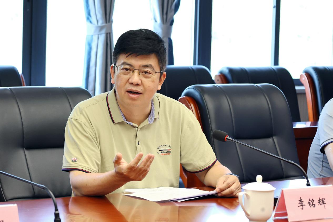 学校第三届学术委员会第一次全体会议顺利召开3.png 学校第三届学术委员会第一次全体会议顺利召开3.png