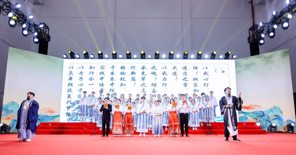 第二十届文体艺术季华彩开幕 国学经典诵读韵流长5.jpg