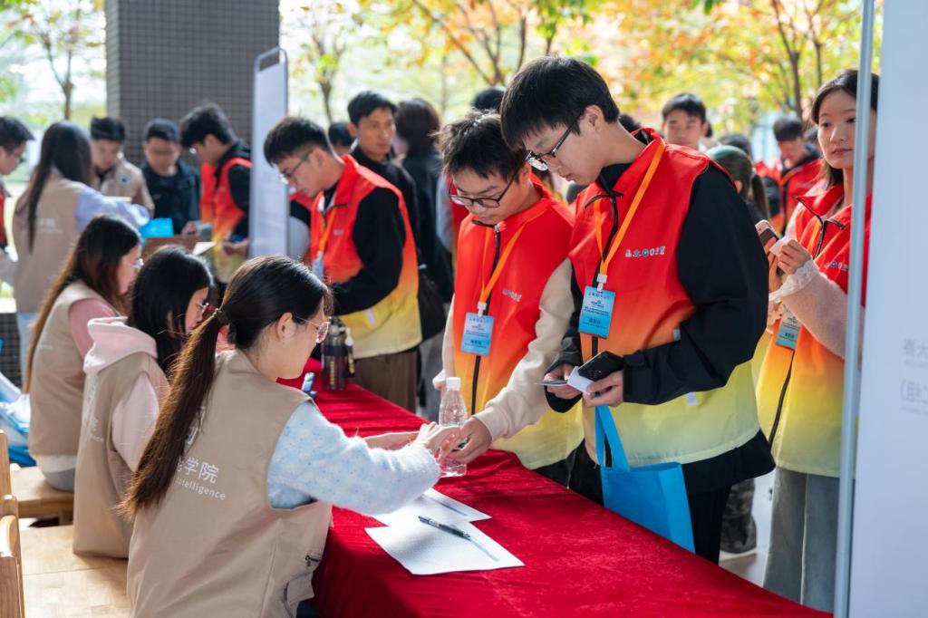 2025一带一路暨金砖国家技能发展与技术创新大赛第二届智能体构建与应用赛项(高职组、职工组)全国总决赛在我校圆满落幕1.png 2025一带一路暨金砖国家技能发展与技术创新大赛第二届智能体构建与应用赛项(高职组、职工组)全国总决赛在我校圆满落幕1.png