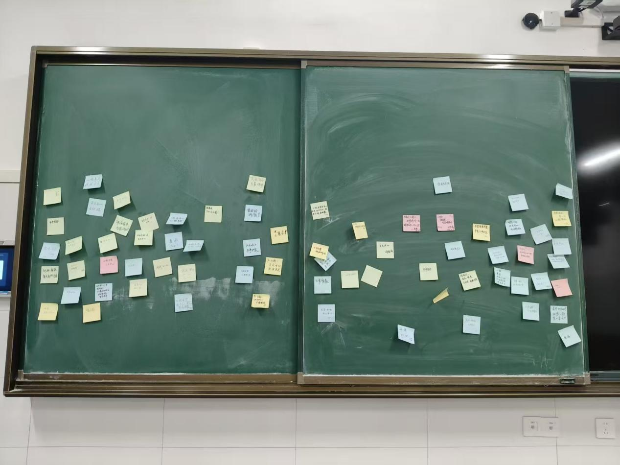 数字商贸学院举办汪汪集市活动3.png 数字商贸学院举办汪汪集市活动3.png