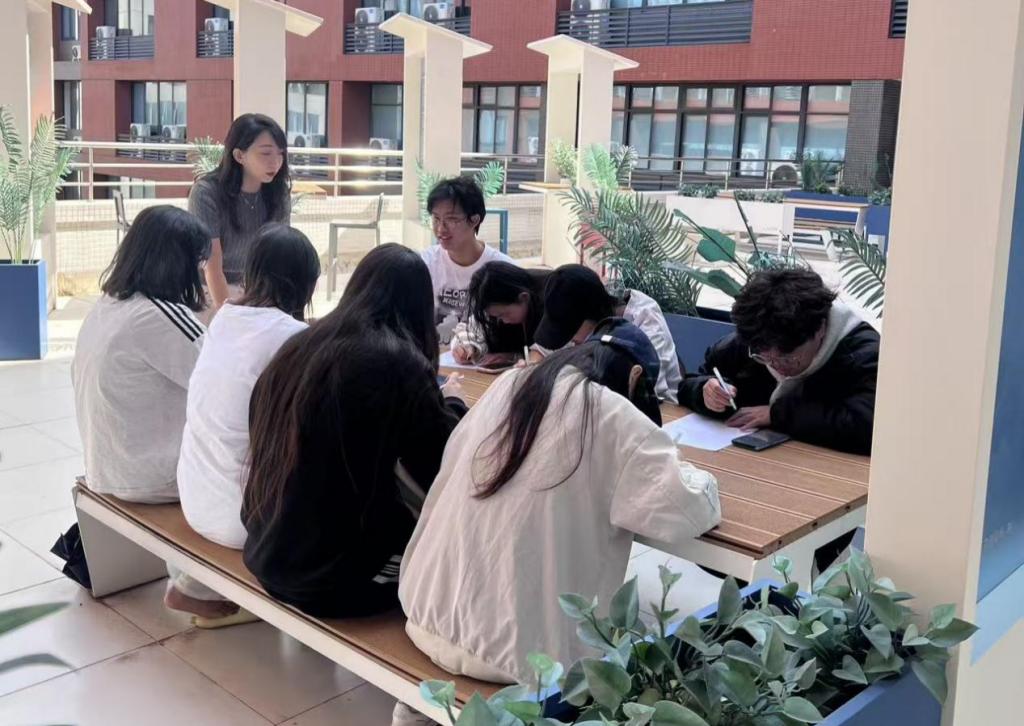 数字商贸学院暖“心”举措护航毕业生扬帆远行3.jpg