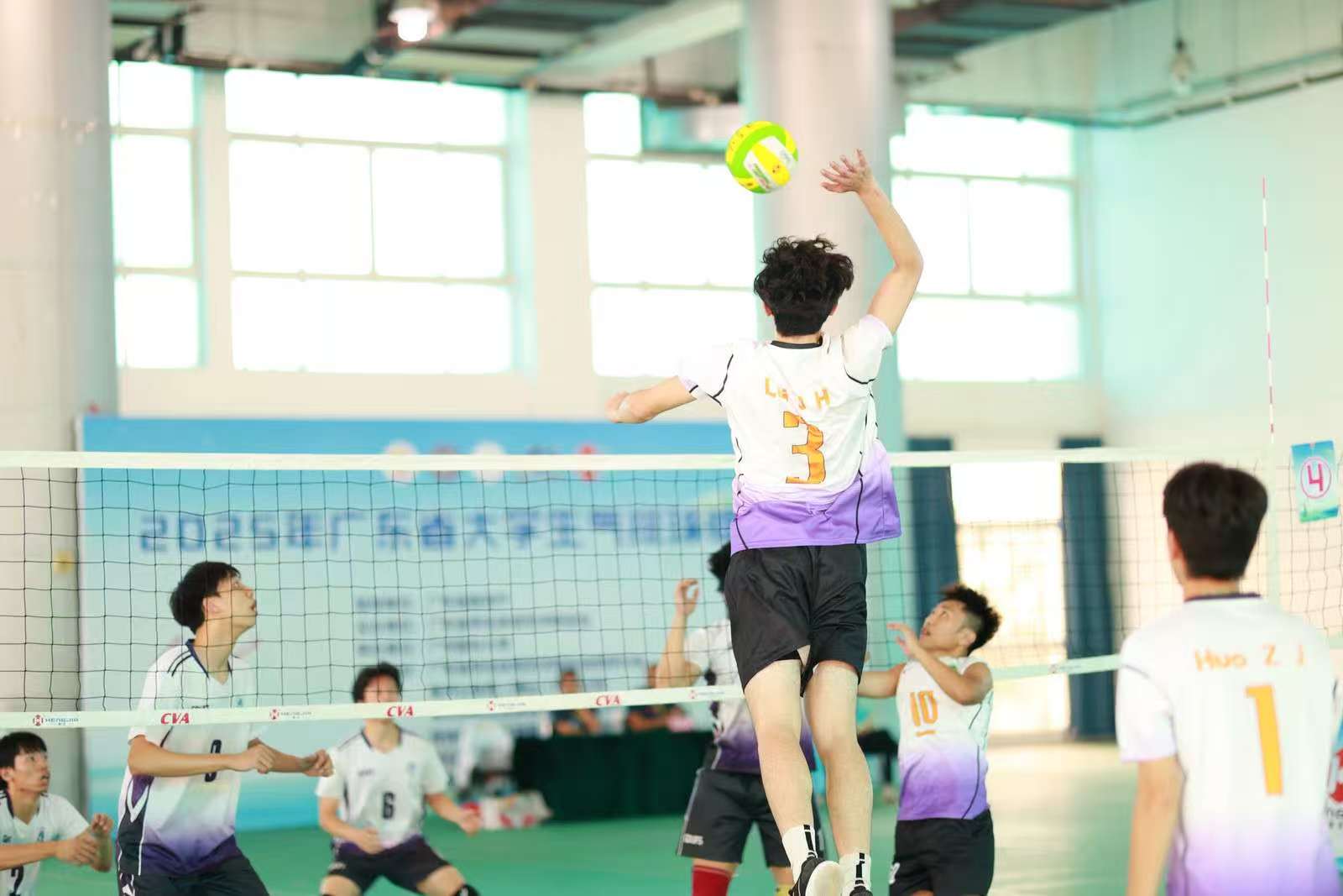 我校气排球健儿省赛夺冠 彰显思政引领与体育担当1.jpg