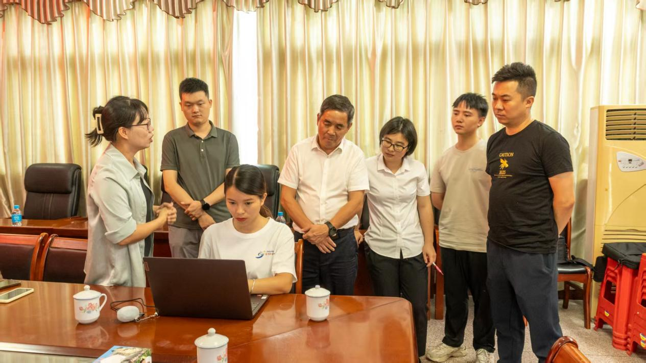 艺术与新媒体学院“赋美于瓷”团队赴大埔对接“光德陶瓷数字博物馆”建设需求2.png