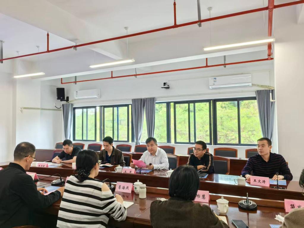 深化产教融合,赋能未来发展:上海虹口区产教联合体代表来访交流2.jpg 深化产教融合,赋能未来发展:上海虹口区产教联合体代表来访交流2.jpg